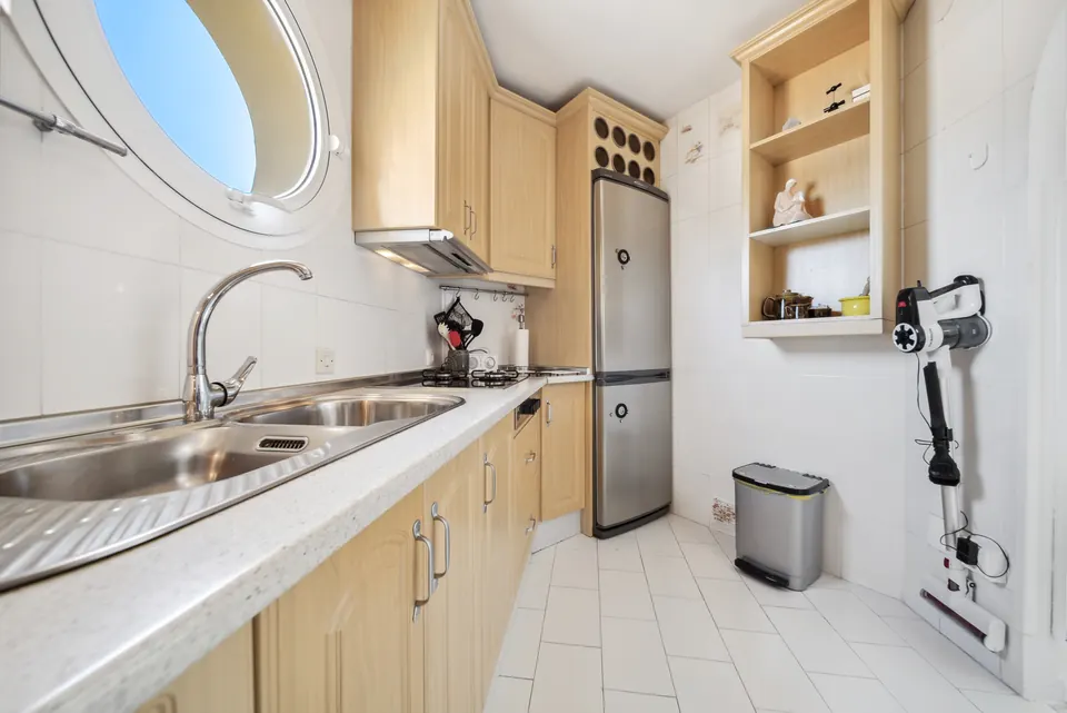 Kitchen, Suncoaster · 2024 · shoot 4