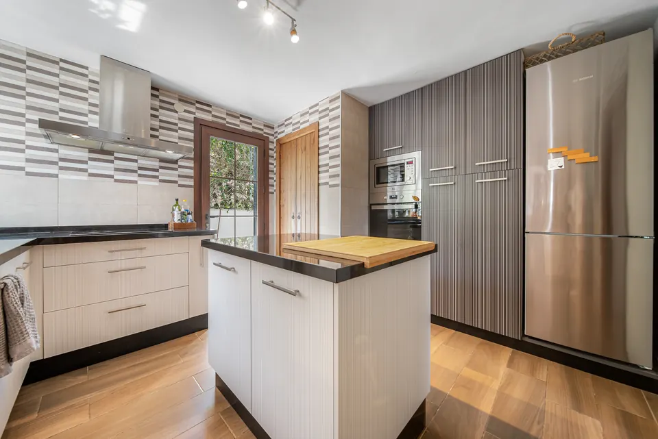 Kitchen, Costasolrent · 2024 · shoot 2
