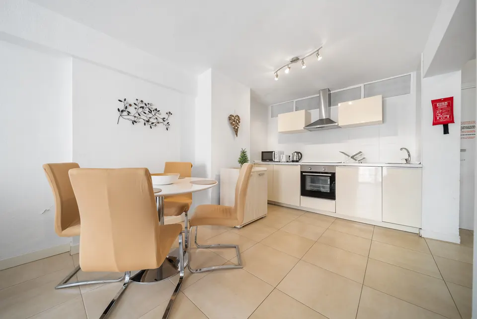 Open plan living and dining, WL Costa Properties · 2024 · shoot 10