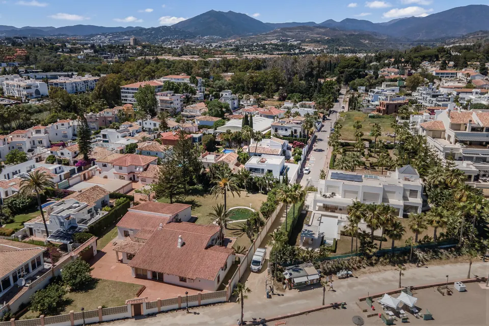 Aerial view, Private owner · 2024