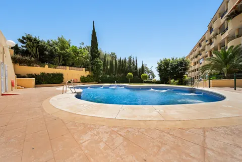 Pool, Costasolrent · 2024 · shoot 3