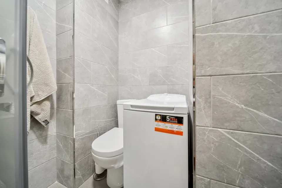 Bathroom, WL Costa Properties · 2024 · shoot 13