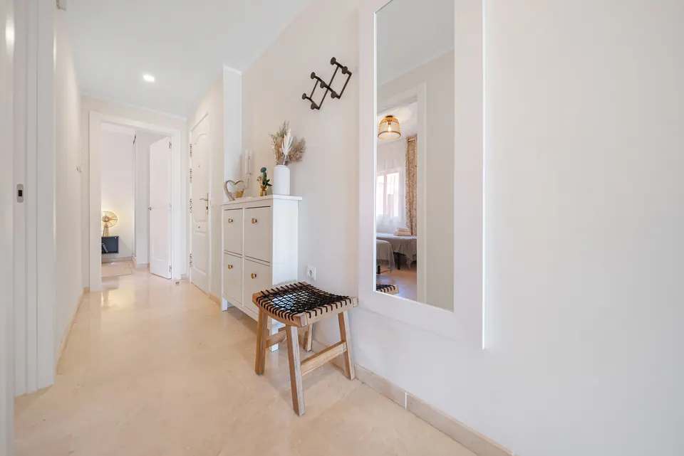 Entrance, Private owner · 2024