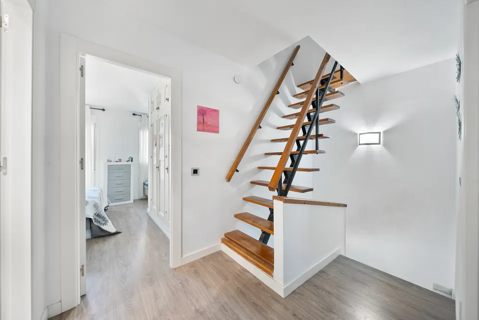 Entrance, WL Costa Properties · 2024 · shoot 18