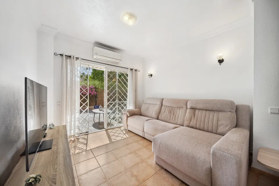 Living room, WL Costa Properties · 2024 · shoot 23