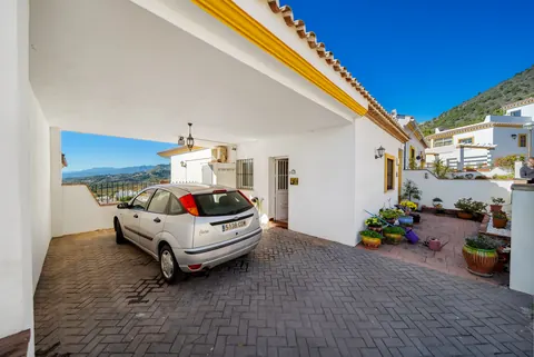 Exterior, WL Costa Properties · 2024 · shoot 27