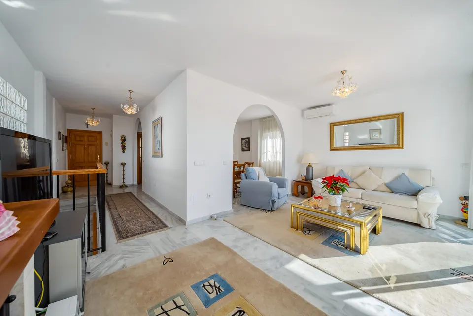 Open plan living and dining, WL Costa Properties · 2024 · shoot 27