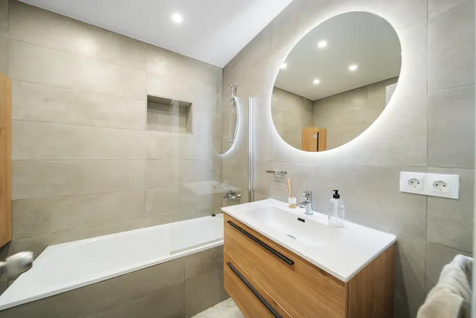 Bathroom, Costasolrent · 2024 · shoot 8