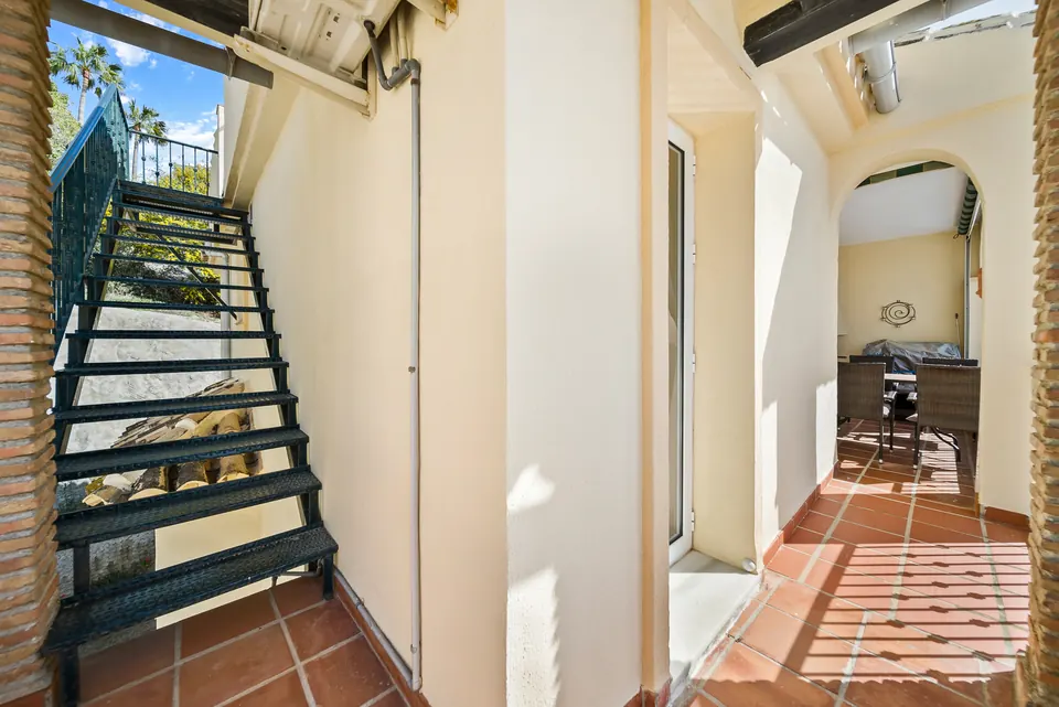 Entrance, Suncoaster · 2024 · shoot 1