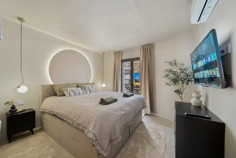 Bedroom, Private owner · 2025
