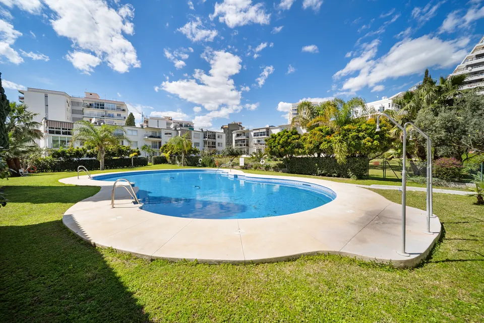 Pool, WL Costa Properties · 2025