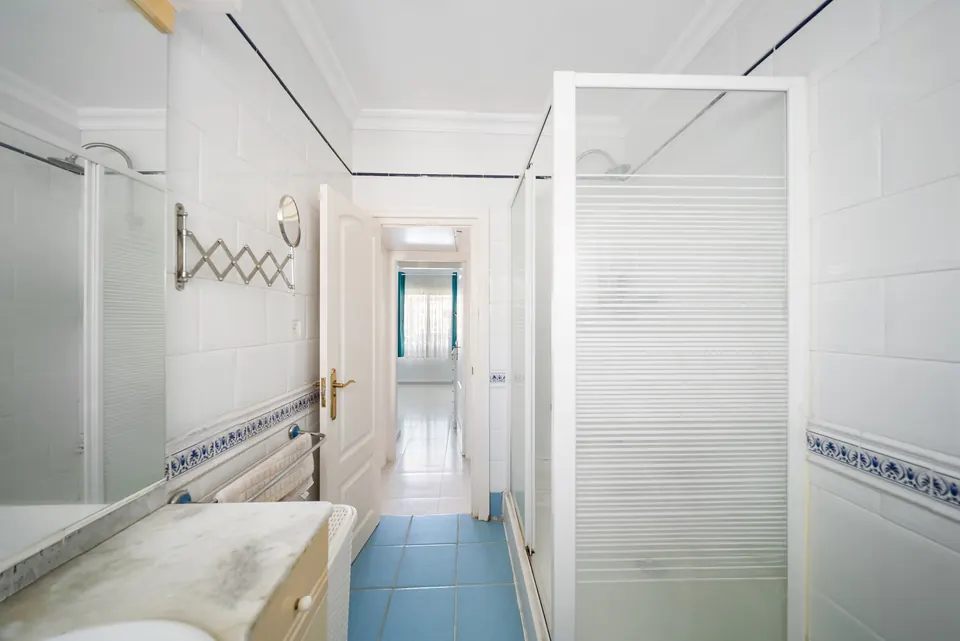 Bathroom, WL Costa Properties · 2025