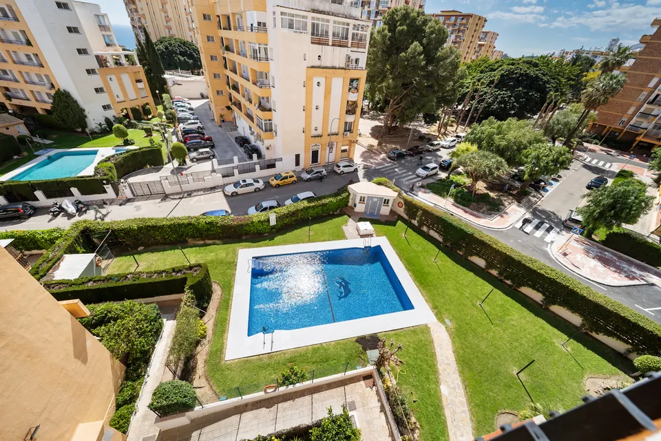 Pool, WL Costa Properties · 2025