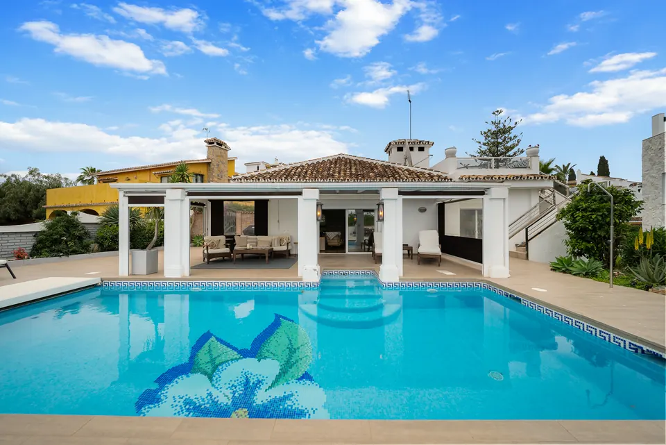 Pool, Mila Homes · 2025 · shoot 5