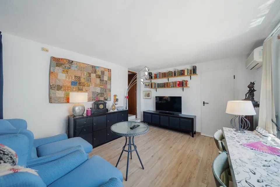 Living room, WL Costa Properties · 2025 · shoot 9