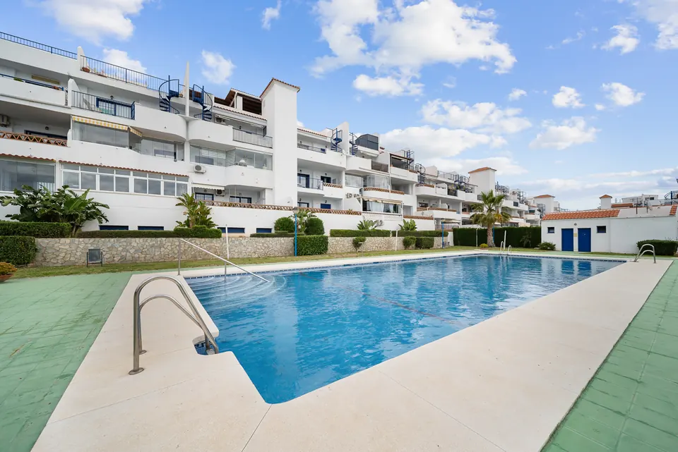 Pool, WL Costa Properties · 2025 · shoot 12