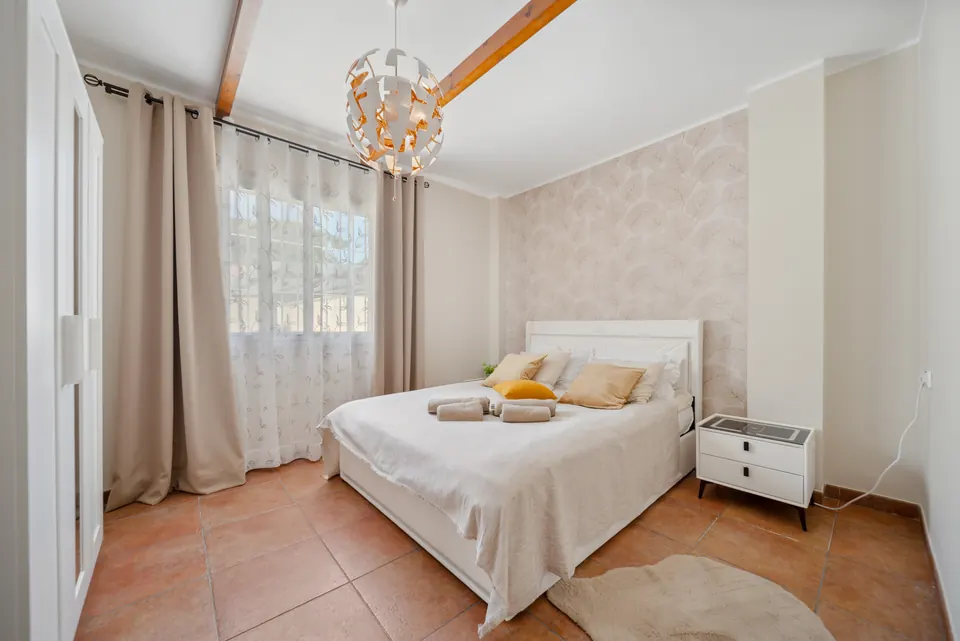 Bedroom, Property · 2025