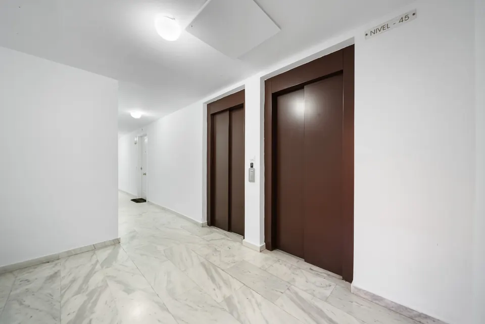 Entrance, Private owner · 2025