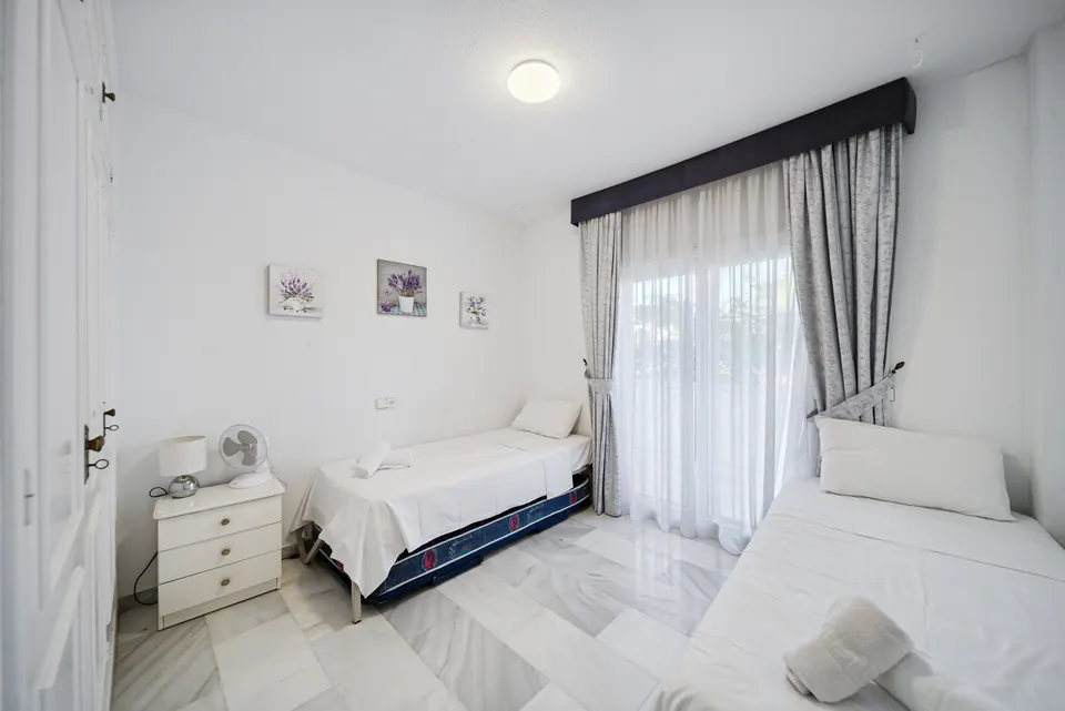 Bedroom, Suncoaster · 2025 · shoot 4