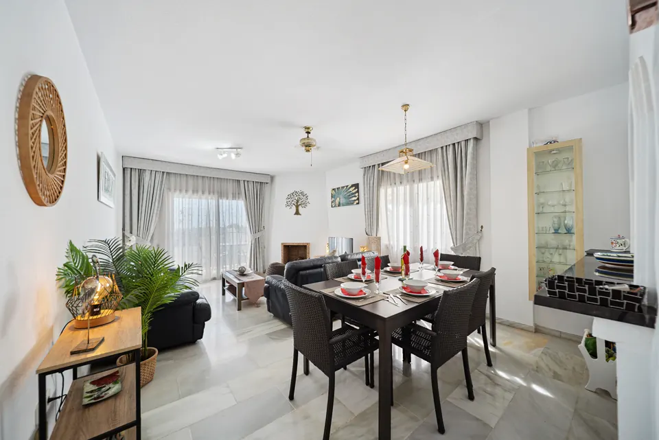 Open plan living and dining, Suncoaster · 2025 · shoot 4