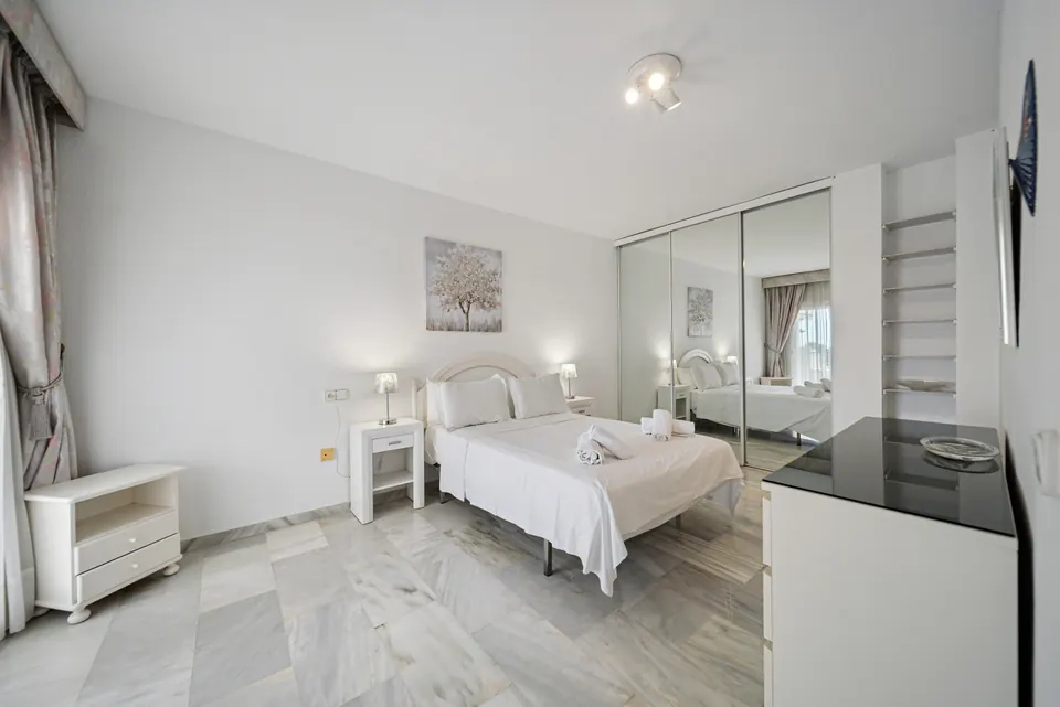 Bedroom, Suncoaster · 2025 · shoot 4
