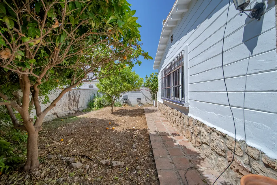 Garden, WL Costa Properties · 2025 · shoot 15