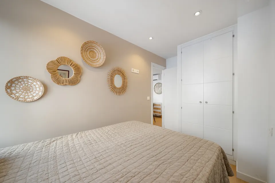 Bedroom, Private owner · 2025