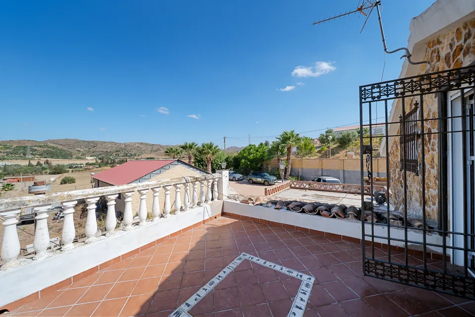 Terrace, WL Costa Properties · 2025 · shoot 18