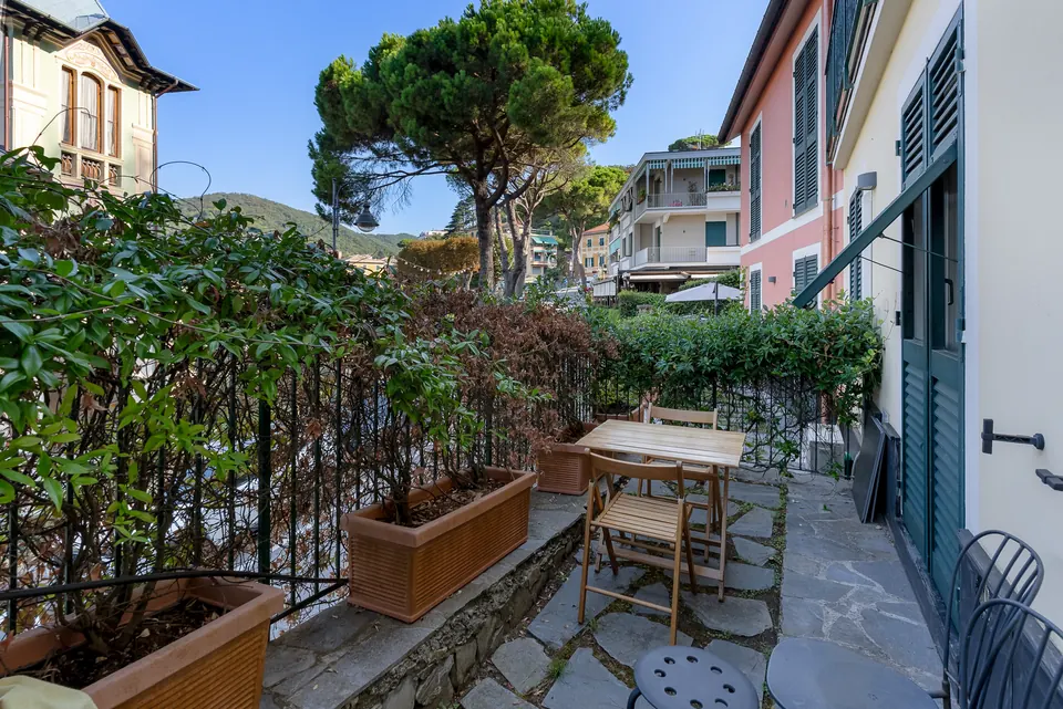 Terrace, Private owner · 2025