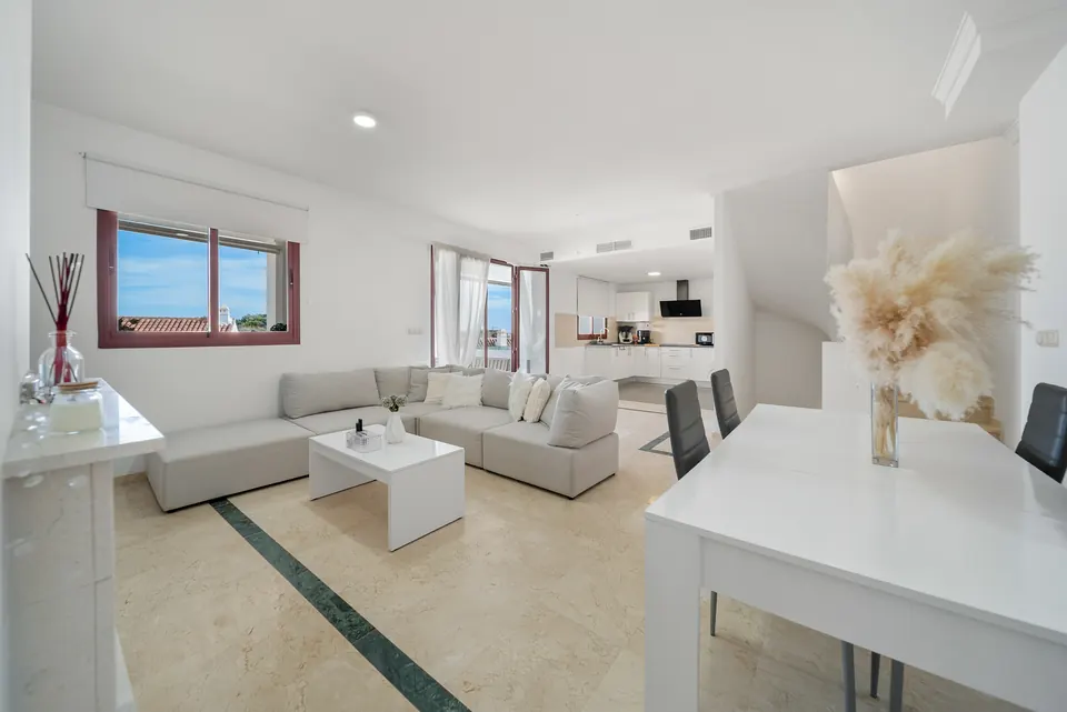 Open plan living and dining, Utopía Coast Properties · 2025 · shoot 3