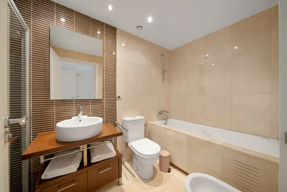 Bathroom, Utopía Coast Properties · 2025 · shoot 4