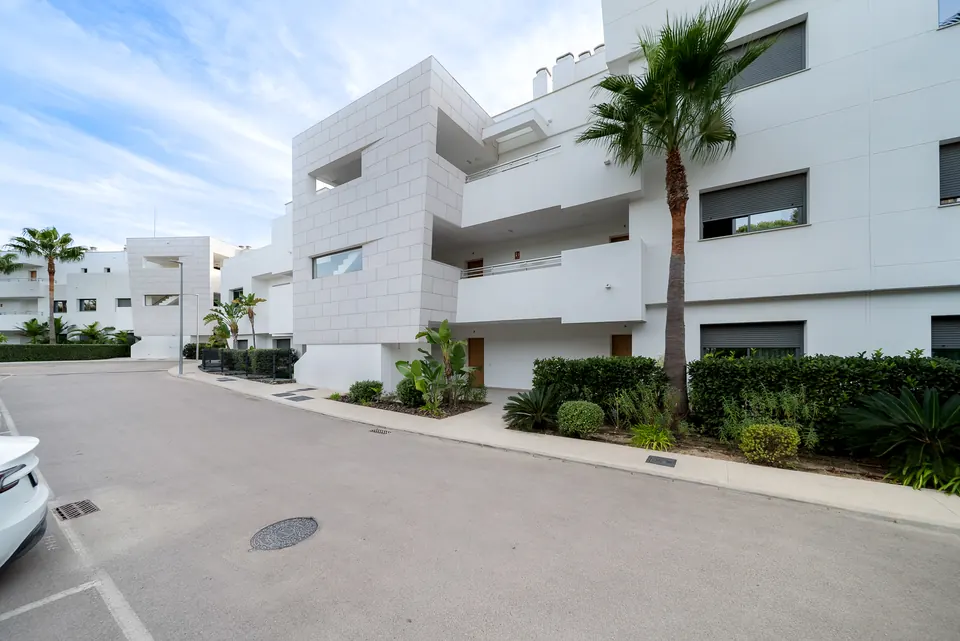 Exterior, Utopía Coast Properties · 2025 · shoot 6
