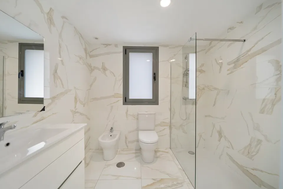 Bathroom, Utopía Coast Properties · 2025 · shoot 6