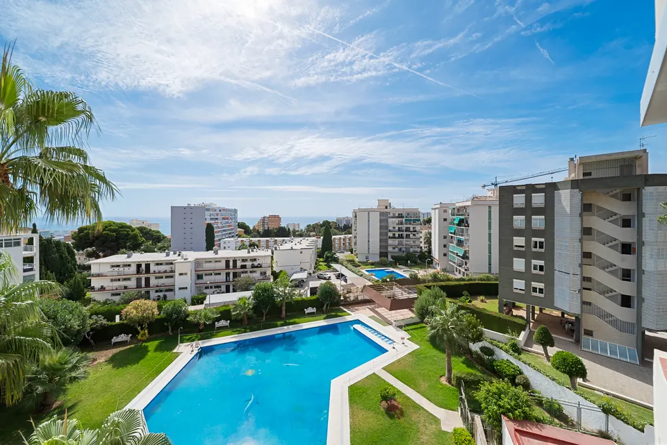 Pool, WL Costa Properties · 2025 · shoot 20