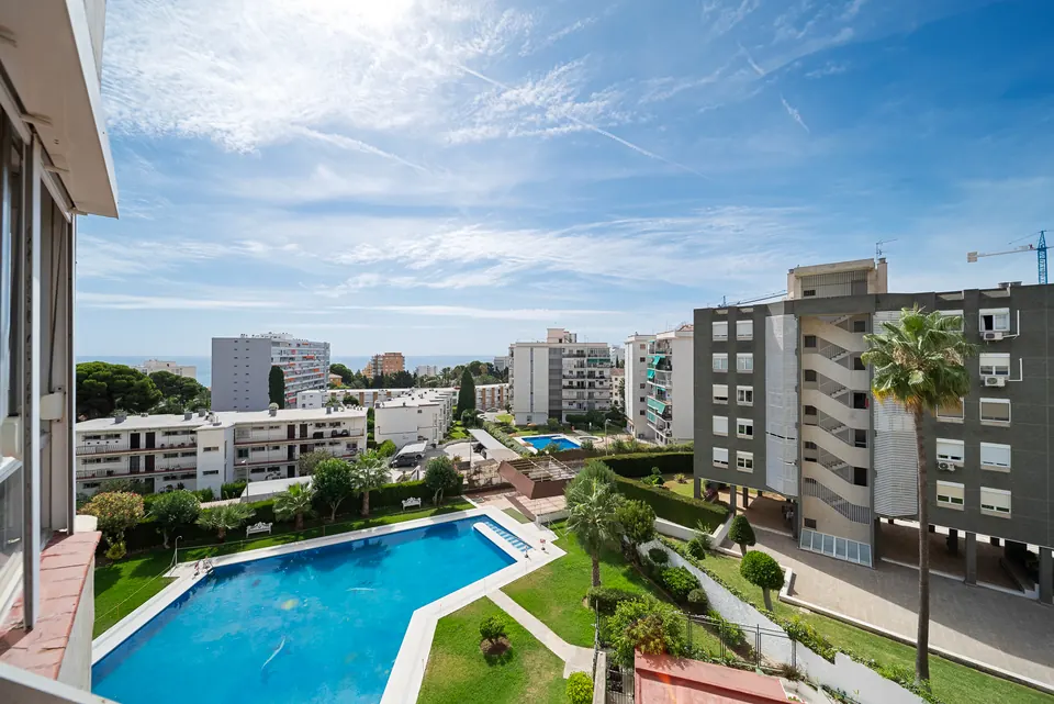 Pool, WL Costa Properties · 2025 · shoot 20