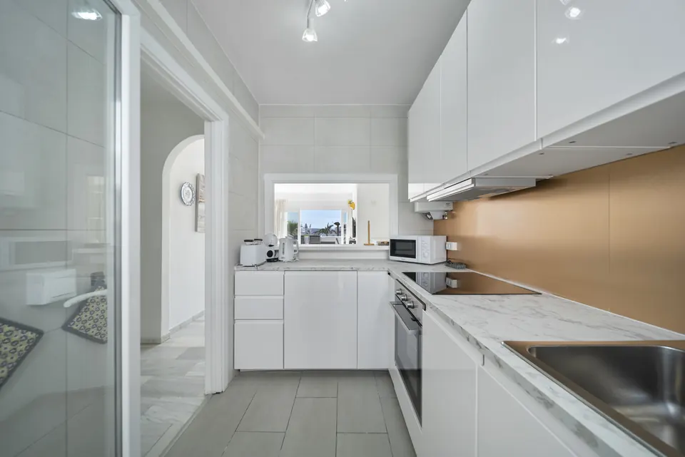Kitchen, Suncoaster · 2025 · shoot 5