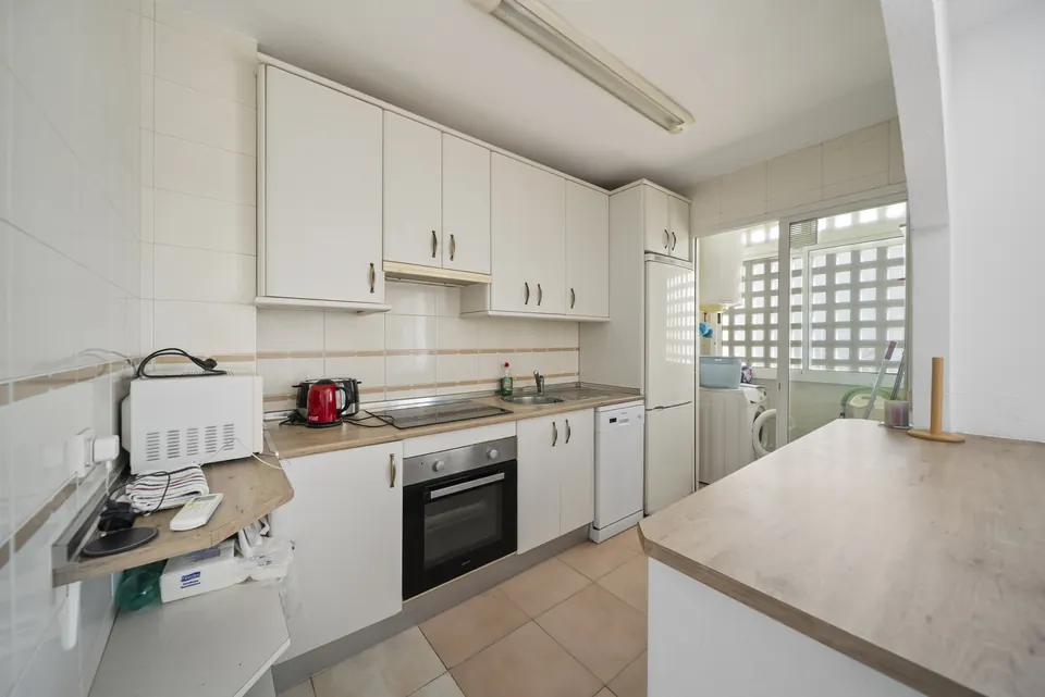 Kitchen, WL Costa Properties · 2025 · shoot 23