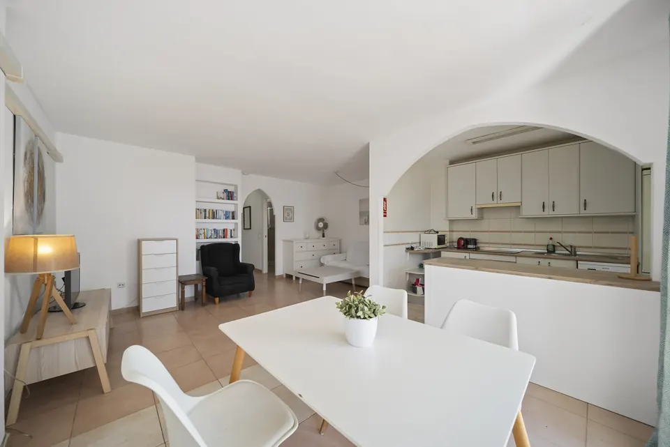 Open plan living and dining, WL Costa Properties · 2025 · shoot 23