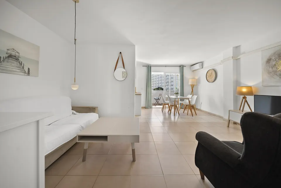 Open plan living and dining, WL Costa Properties · 2025 · shoot 23
