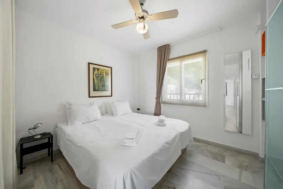 Bedroom, Suncoaster · 2025 · shoot 6