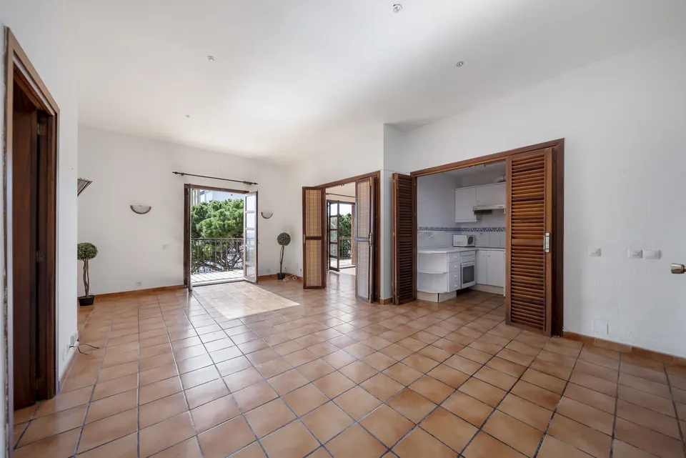 Open plan living and dining, Private owner · 2025