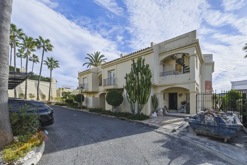 Exterior, Private owner · 2026