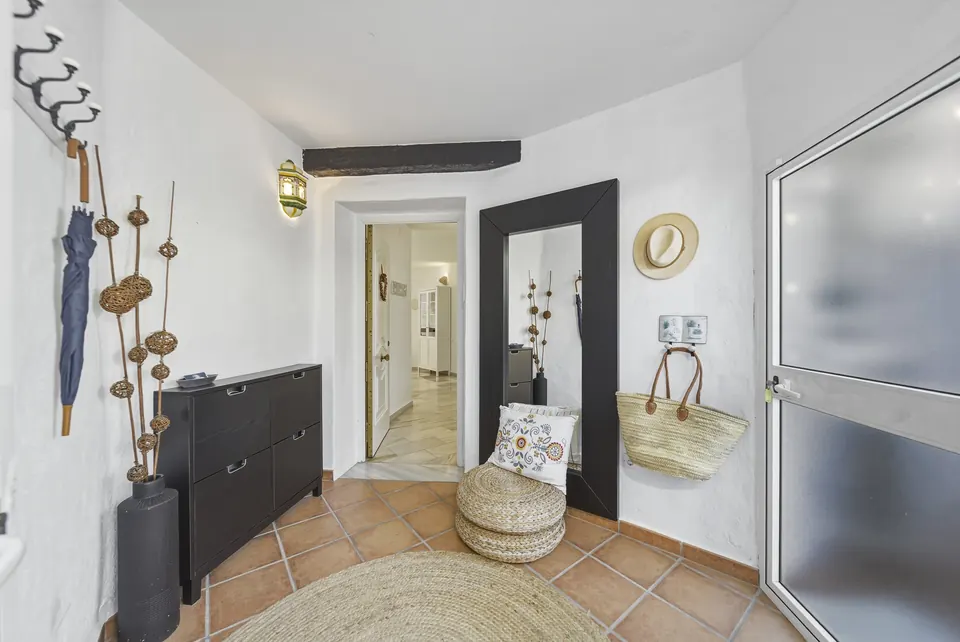 Entrance, Private owner · 2026