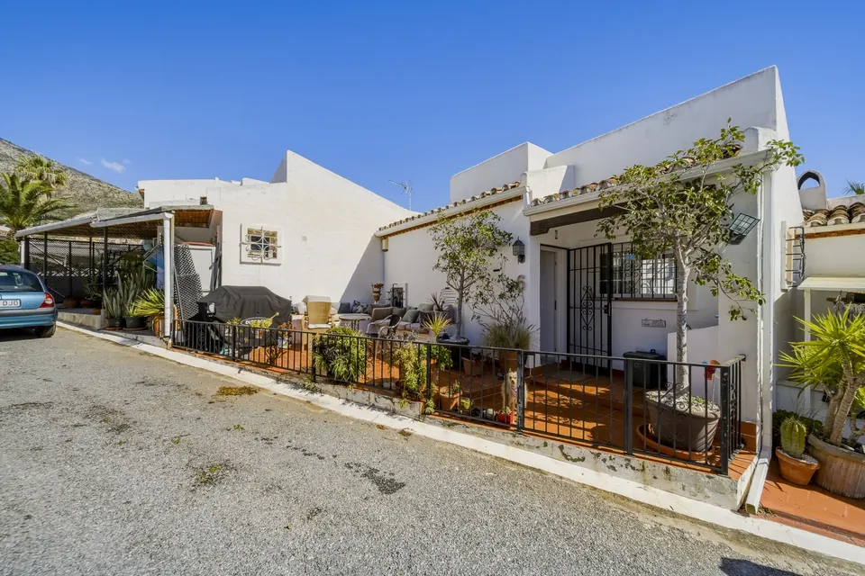Exterior, WL Costa Properties · 2026 · shoot 8