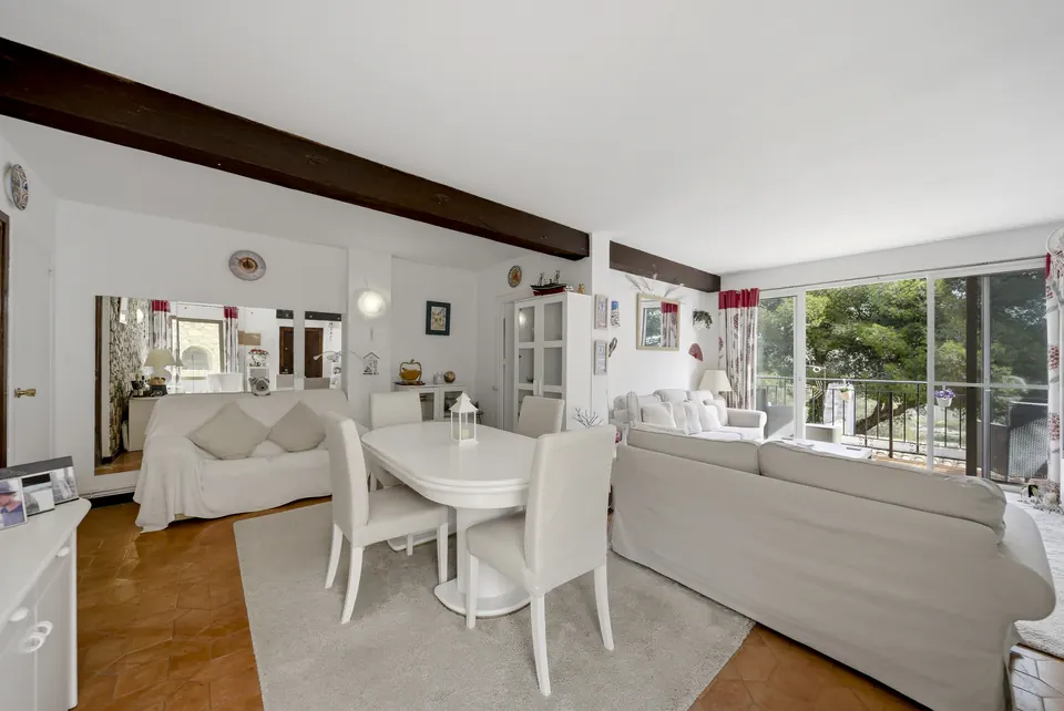 Open plan living and dining, WL Costa Properties · 2026 · shoot 9