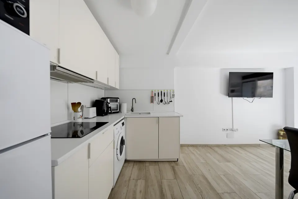 Kitchen, WL Costa Properties · 2026 · shoot 11