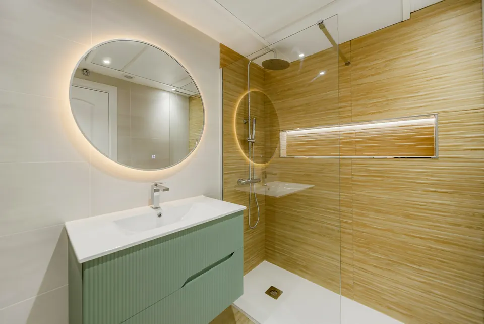 Bathroom, WL Costa Properties · 2026 · shoot 16