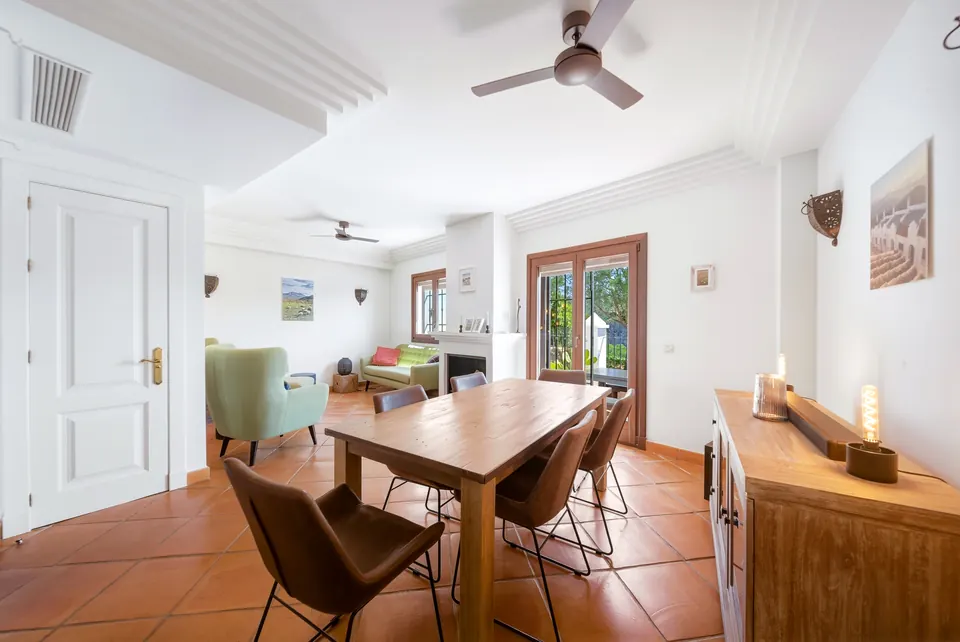 Open plan living and dining, Utopía Coast Properties · 2026 · shoot 1