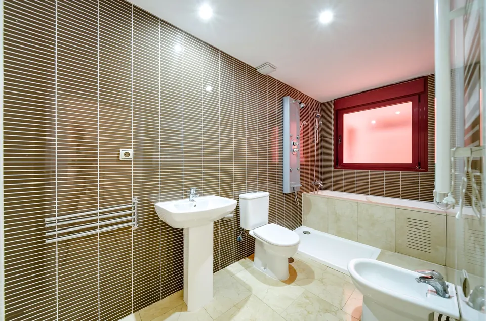 Bathroom, Utopía Coast Properties · 2026 · shoot 4