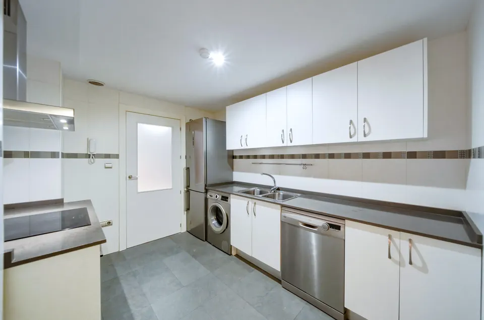Kitchen, Utopía Coast Properties · 2026 · shoot 5